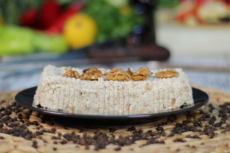 çerkez tavuğu meze çeşitleri en güzel salatalar aşkı mezede! izmir manisa ege ve tüm türkiye için toptan meze siparişi, meze üreticisi