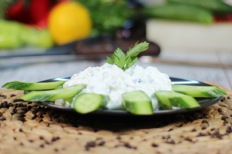 kuru cacık ve tüm yoğurtlu mezeler aşk-ı mezede üstelik toptan sipariş kolaylığı ile mezeci